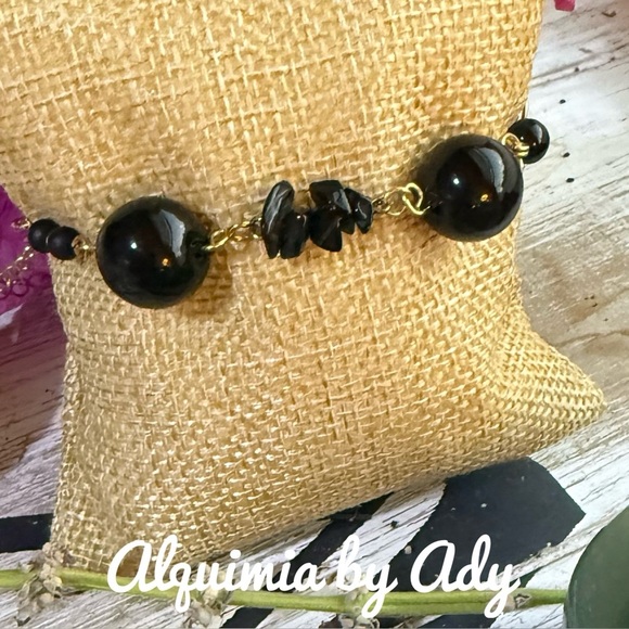 Chunky round onyx beads gold bracelet adjustable to any size - Picture 1 of 2